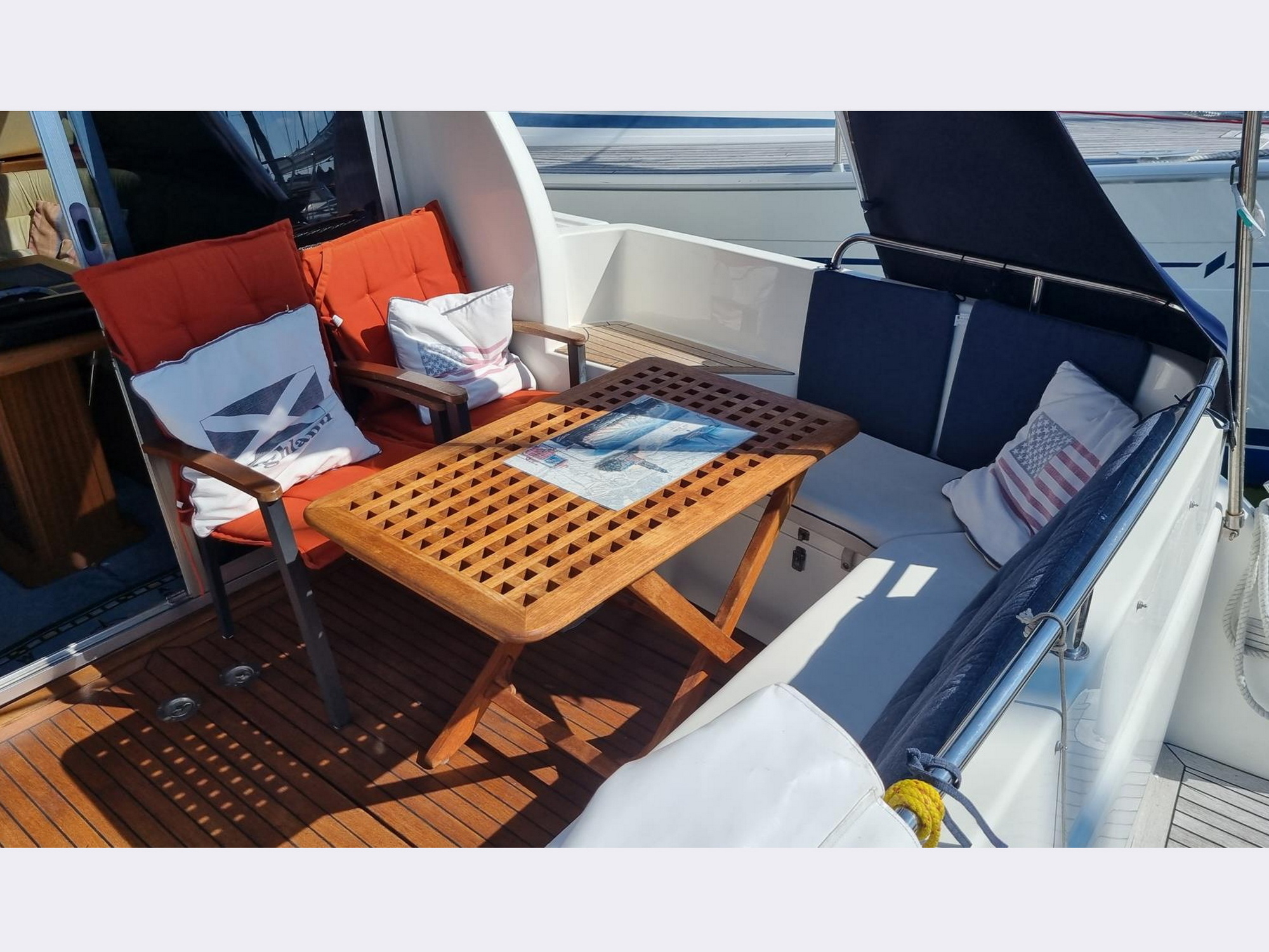 Galeon 380 Fly Motoryacht kaufen - HW Bootcenter