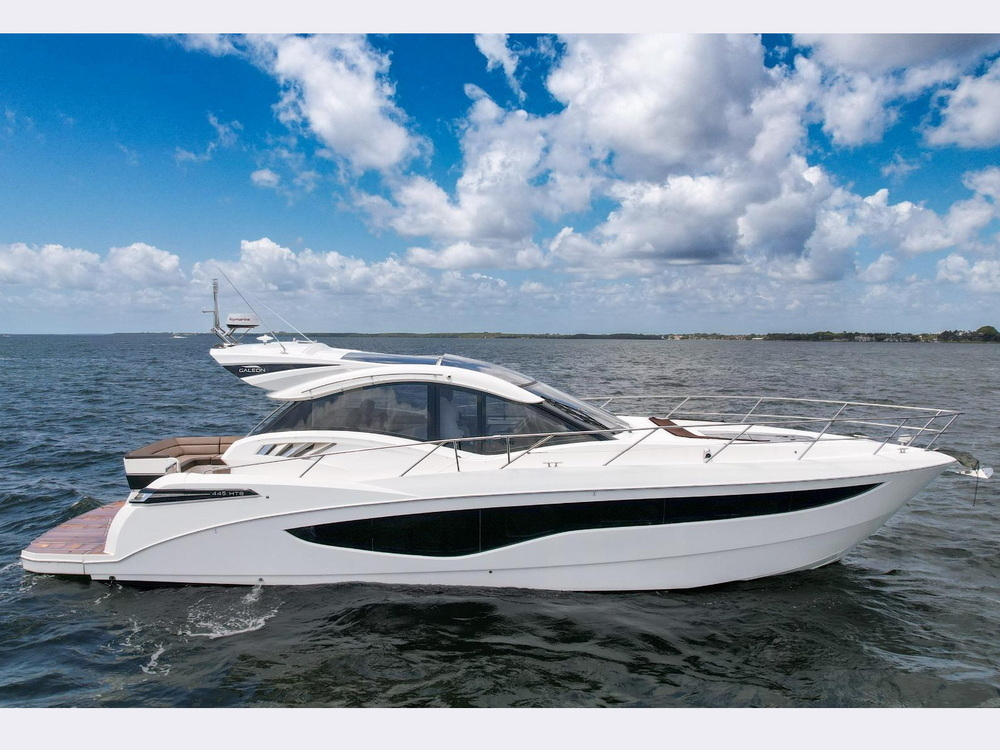Galeon 445 HTS Motoryacht kaufen - HW Bootcenter