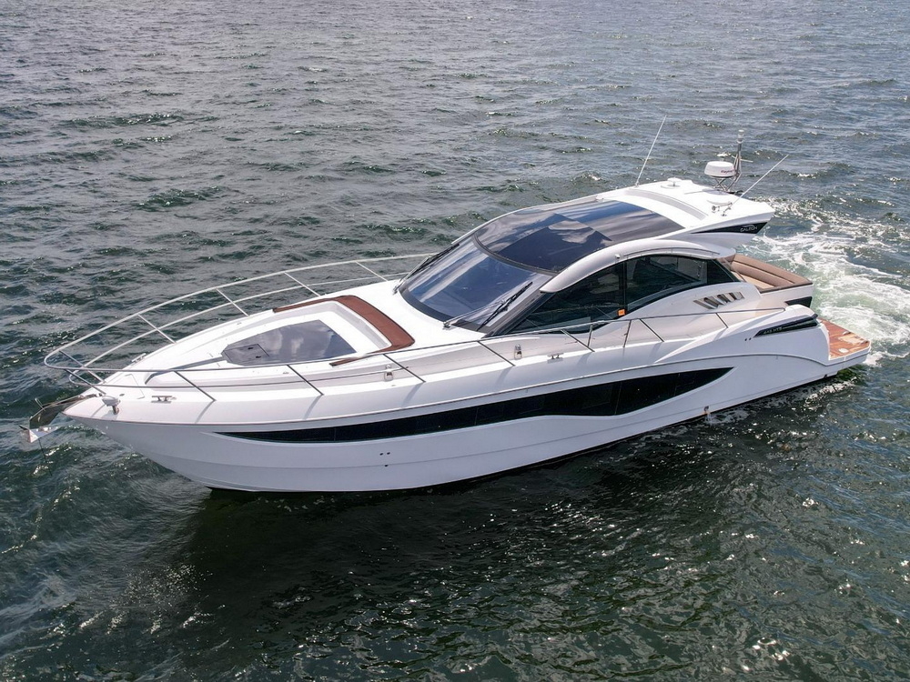 Galeon 445 HTS Motoryacht kaufen - HW Bootcenter