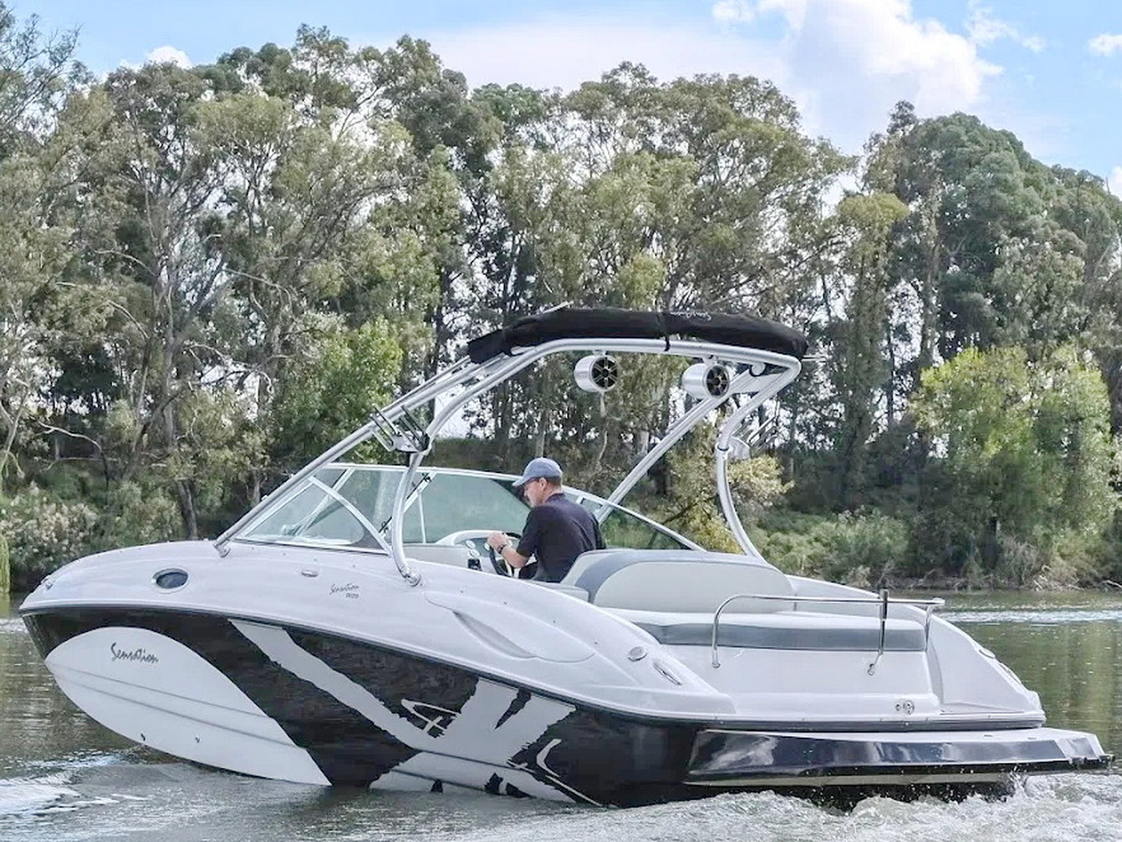 Sensation SX260 Motoryacht kaufen - HW Bootcenter