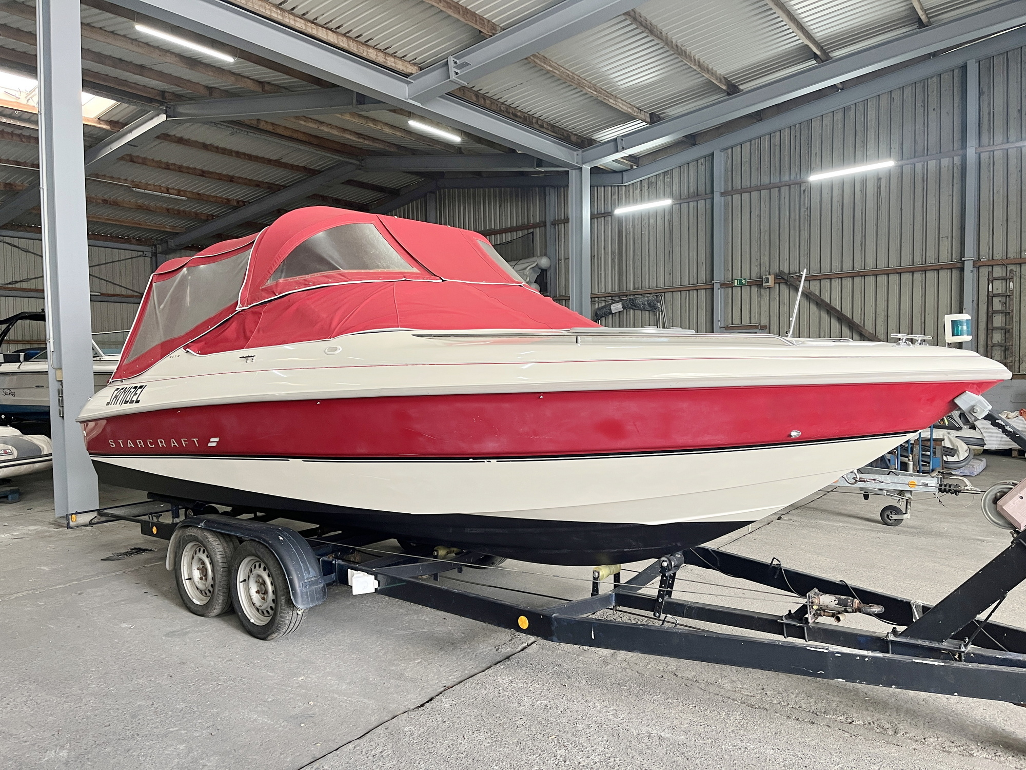 Starcraft 2012 Motoryacht kaufen - HW Bootcenter