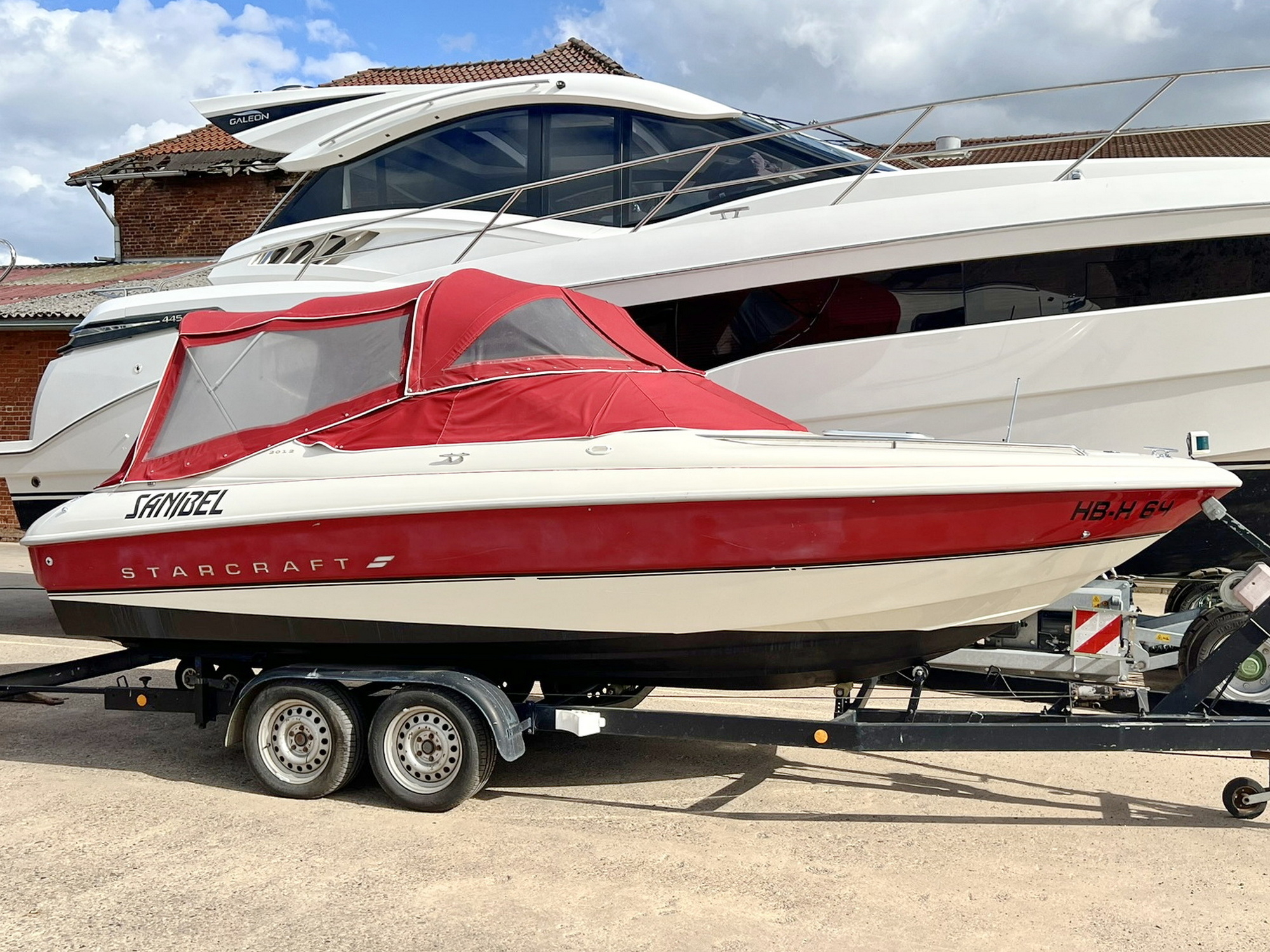 Starcraft 2012 Motoryacht kaufen - HW Bootcenter