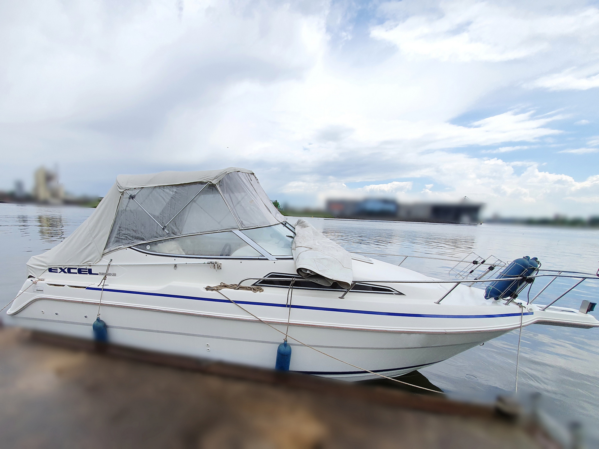 Wellcraft Excel 23 SE Mid Cabin Motoryacht kaufen - HW Bootcenter