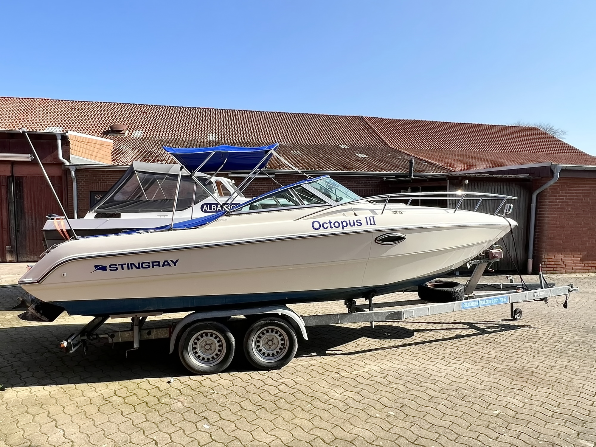 Stingray 659 zp Motoryacht kaufen - HW Bootcenter