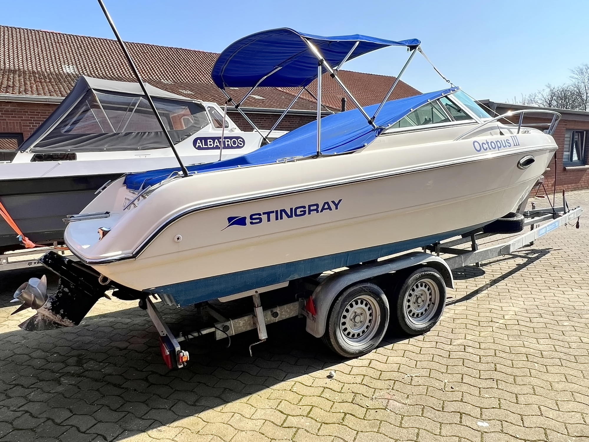 Stingray 659 zp Motoryacht kaufen - HW Bootcenter