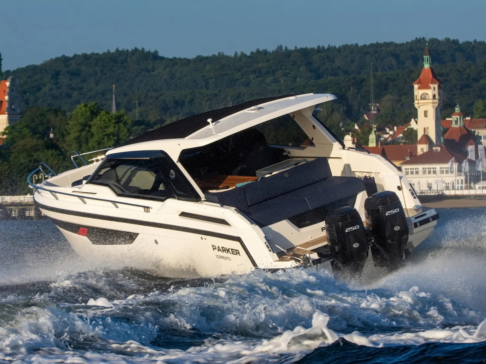 Parker 100 Sorrento Motoryacht kaufen - HW Bootcenter