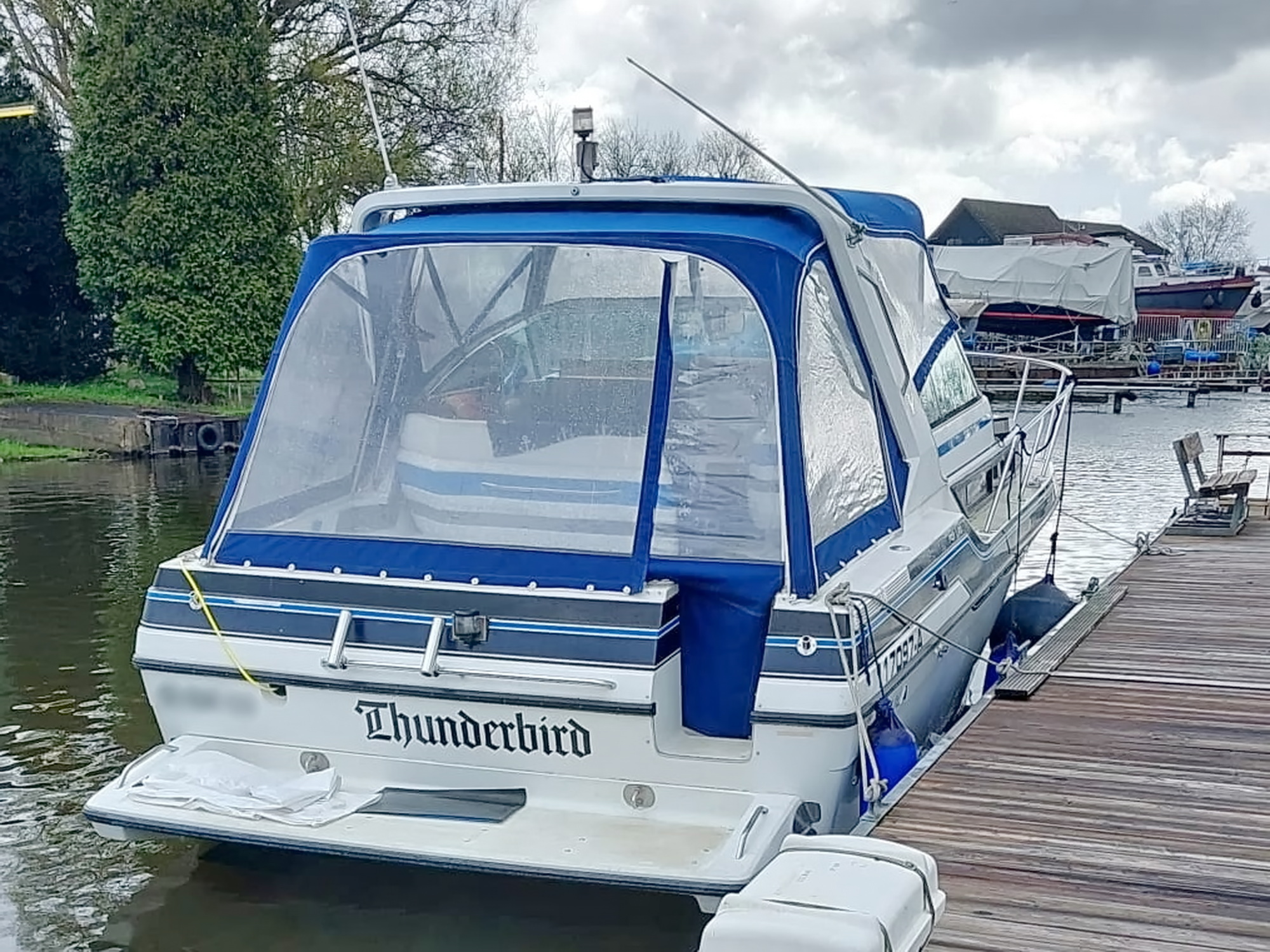 Formula 29 PC Motoryacht kaufen - HW Bootcenter